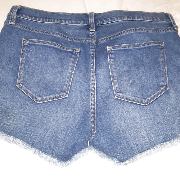 Gap shorts - Picture 2 of 4